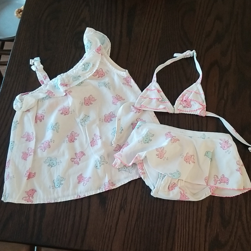 Gymboree Adorable Baby Swim Set with Pink And Blue Fish Print. Size 0-3 Mth